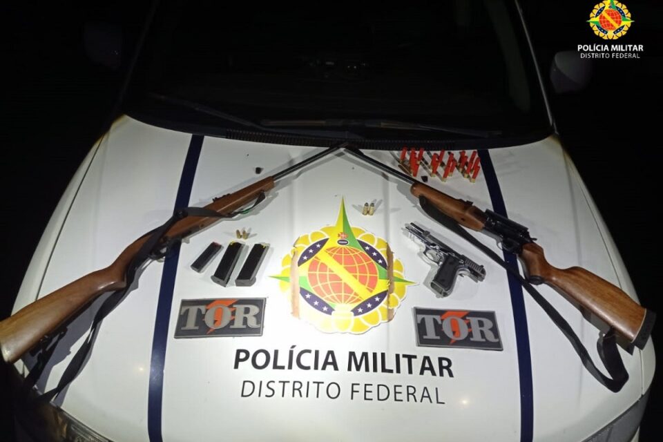 Em Blitz Pmdf Apreende Quatro Armas E Carne De Ca A Em Planaltina