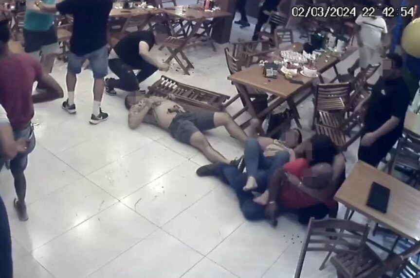 Vídeo PM de Goiás é morto por PM do DF ao tentar impedir agressão