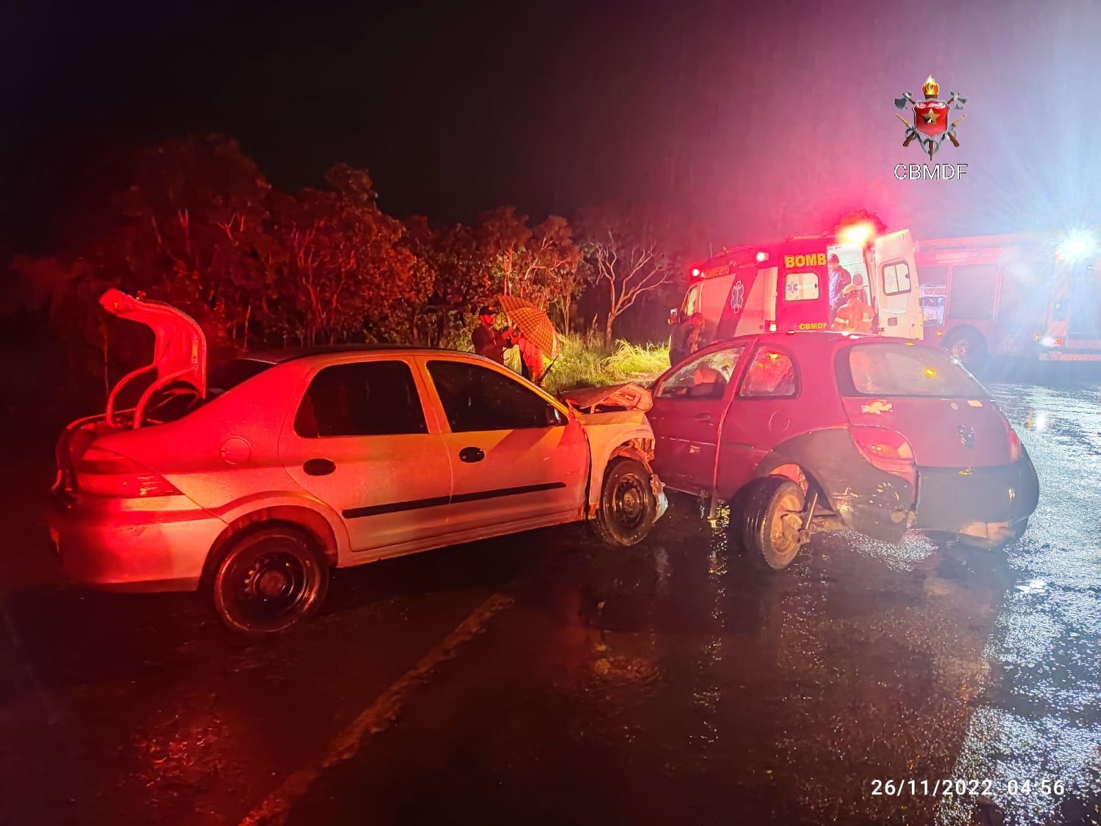 Colisão Entre Três Carros Deixa Duas Pessoas Feridas Na Df 128 Acorda Df 