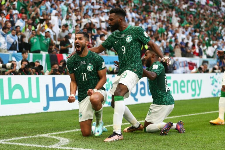 Deu zebra! Arábia Saudita vence Argentina de virada na estreia da Copa do  Mundo - Copa do Mundo - Diário do Nordeste