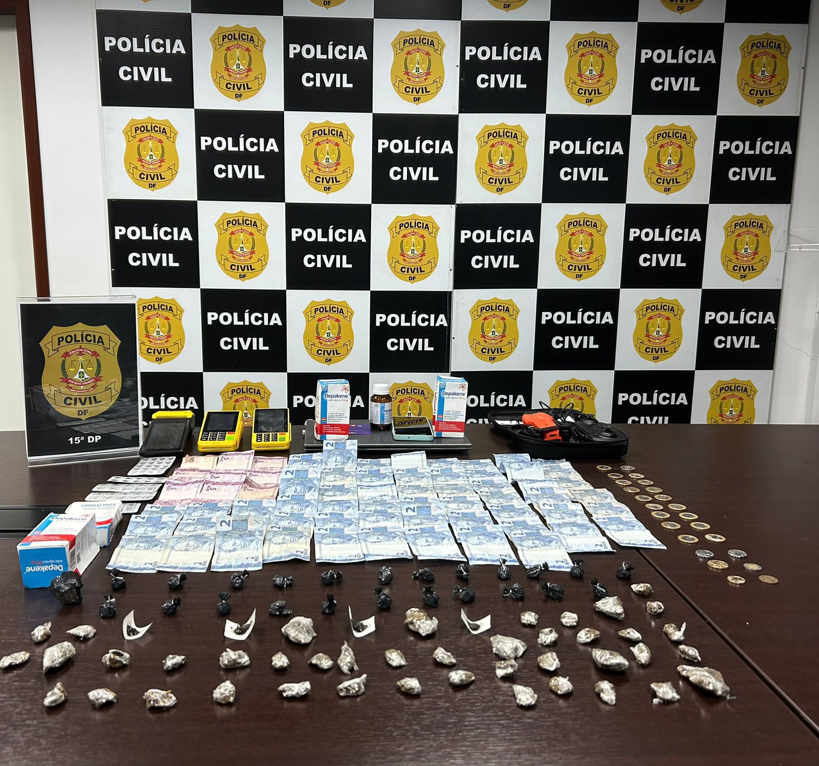 PCDF fecha distribuidora de bebidas usada como fachada para tráfico em ...